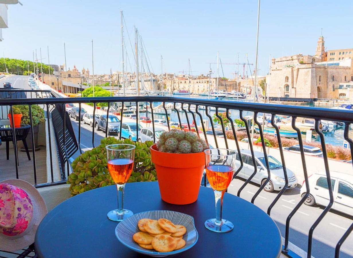 Vittoriosa' Seafront 2 Bed Highly Furnished Apartment Esterno foto