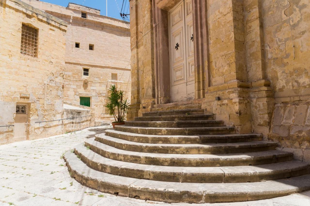 Vittoriosa' Seafront 2 Bed Highly Furnished Apartment Esterno foto