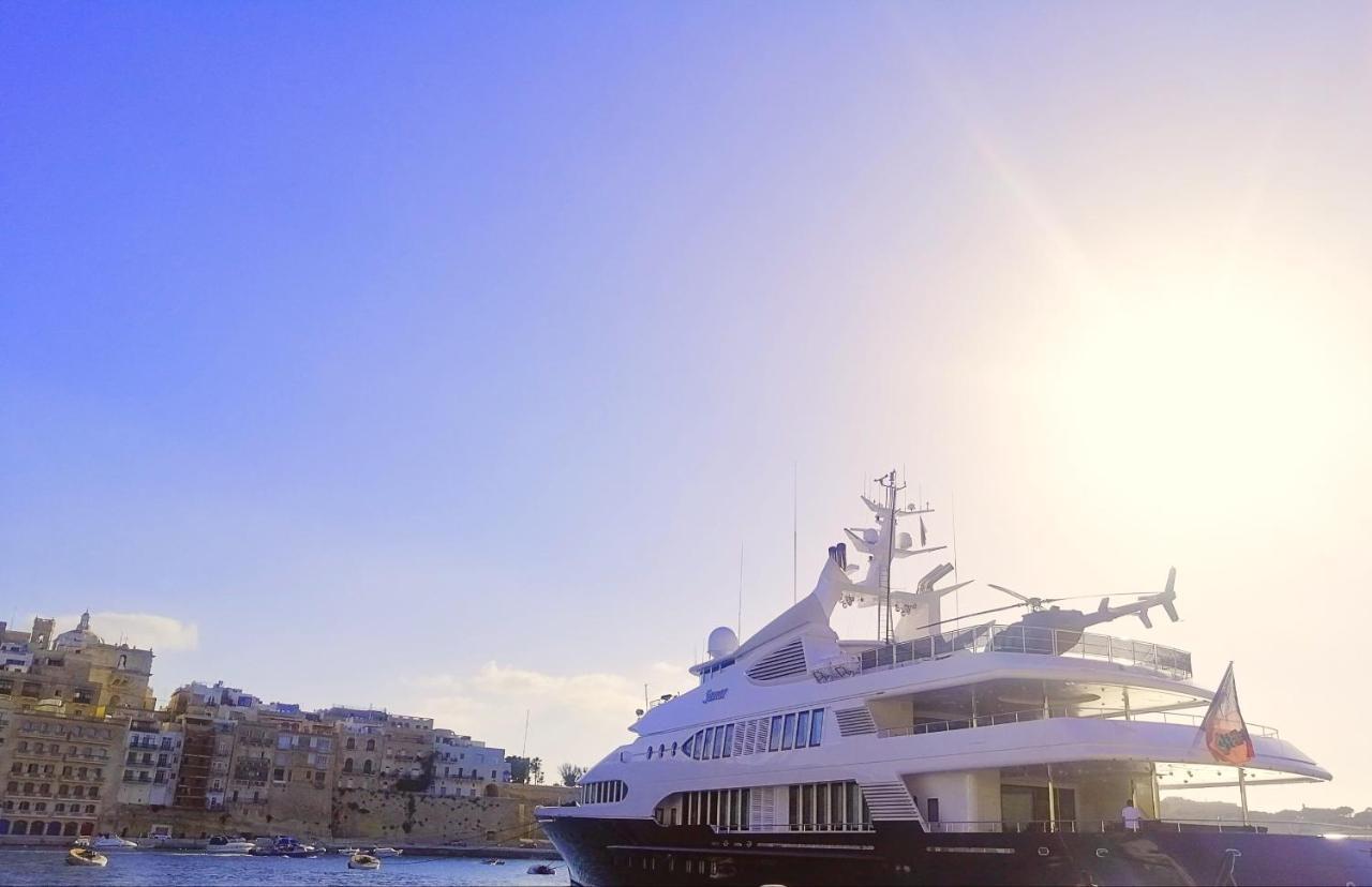 Vittoriosa' Seafront 2 Bed Highly Furnished Apartment Esterno foto