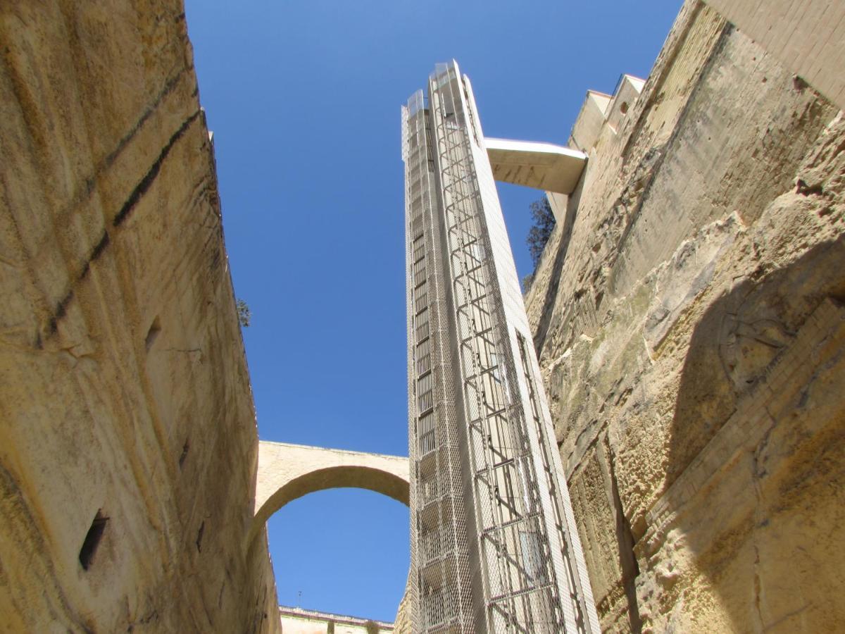 Vittoriosa' Seafront 2 Bed Highly Furnished Apartment Esterno foto
