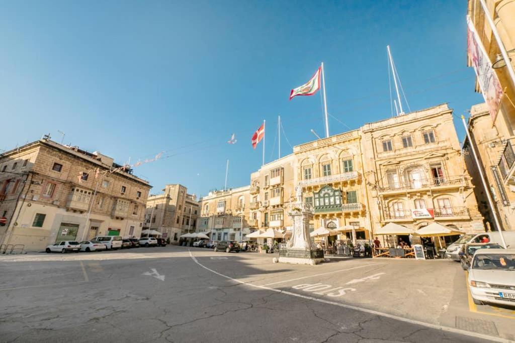 Vittoriosa' Seafront 2 Bed Highly Furnished Apartment Esterno foto